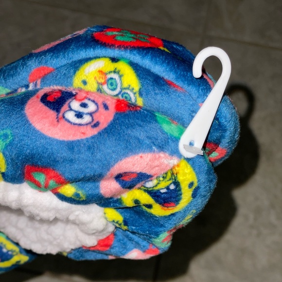 SpongeBob SquarePants Slipper Socks - Picture 4 of 5